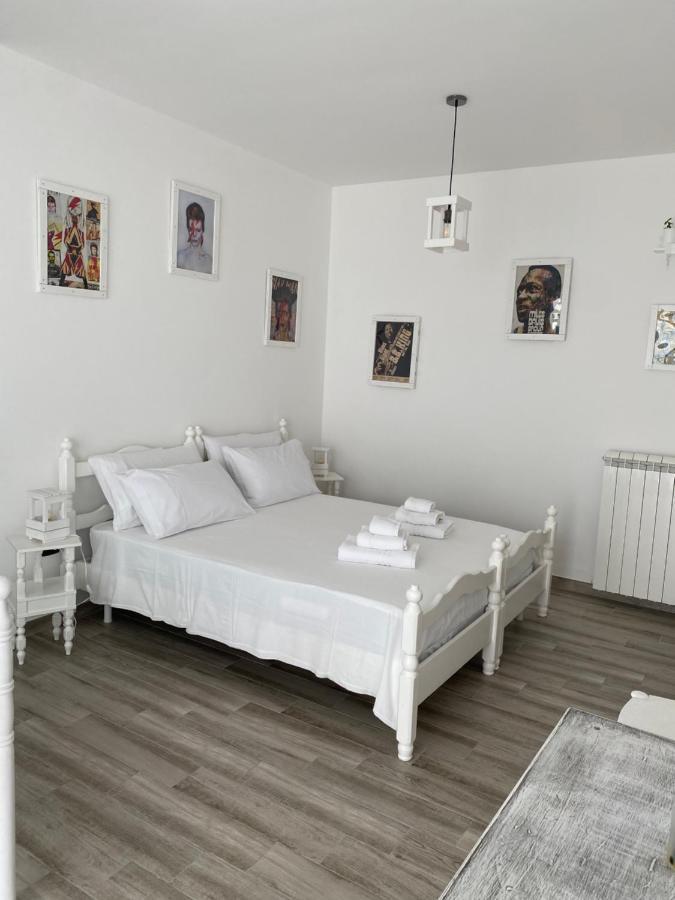 La Casa Di Nina Panzió Lecce Kültér fotó