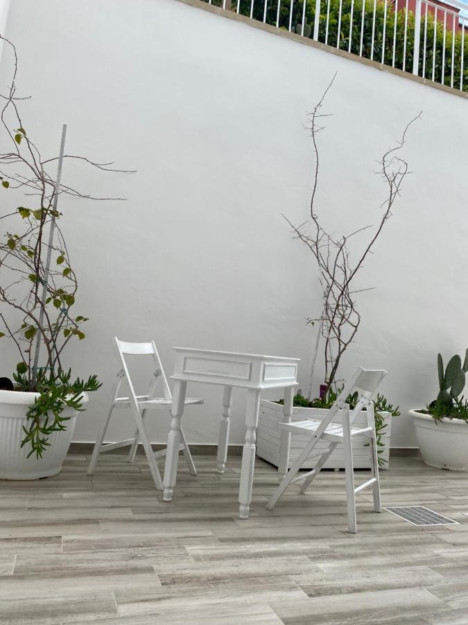 La Casa Di Nina Panzió Lecce Kültér fotó